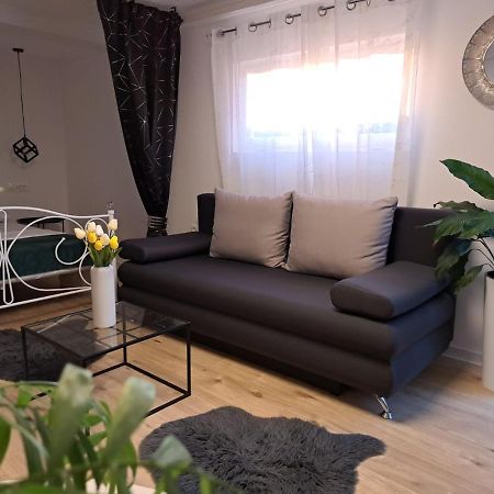 Studio Apartman Maris Leilighet Zadar Eksteriør bilde