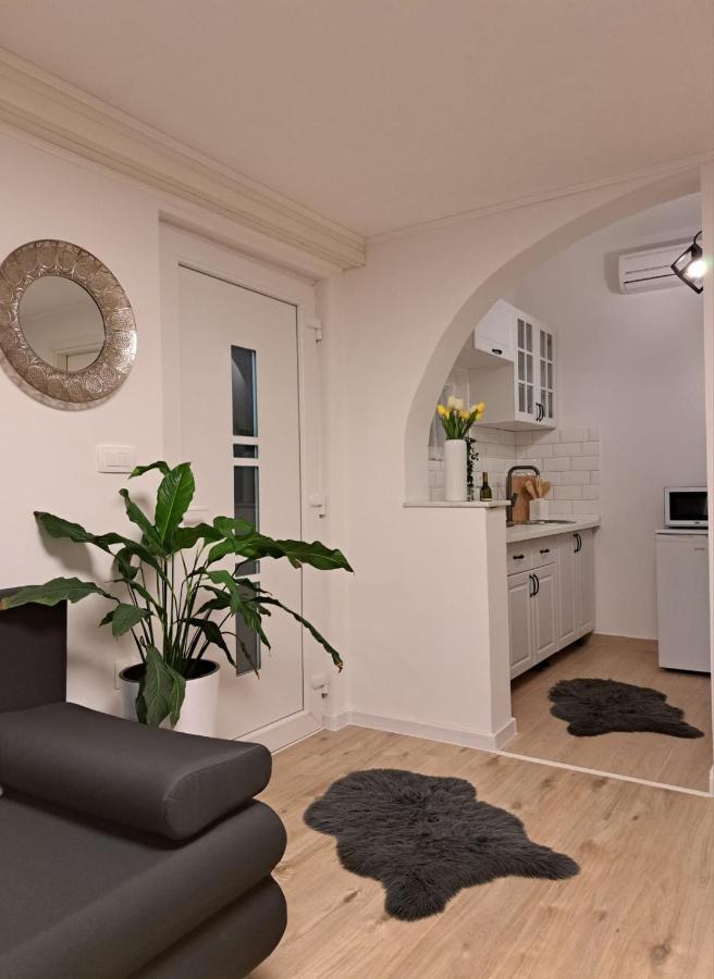Studio Apartman Maris Leilighet Zadar Eksteriør bilde